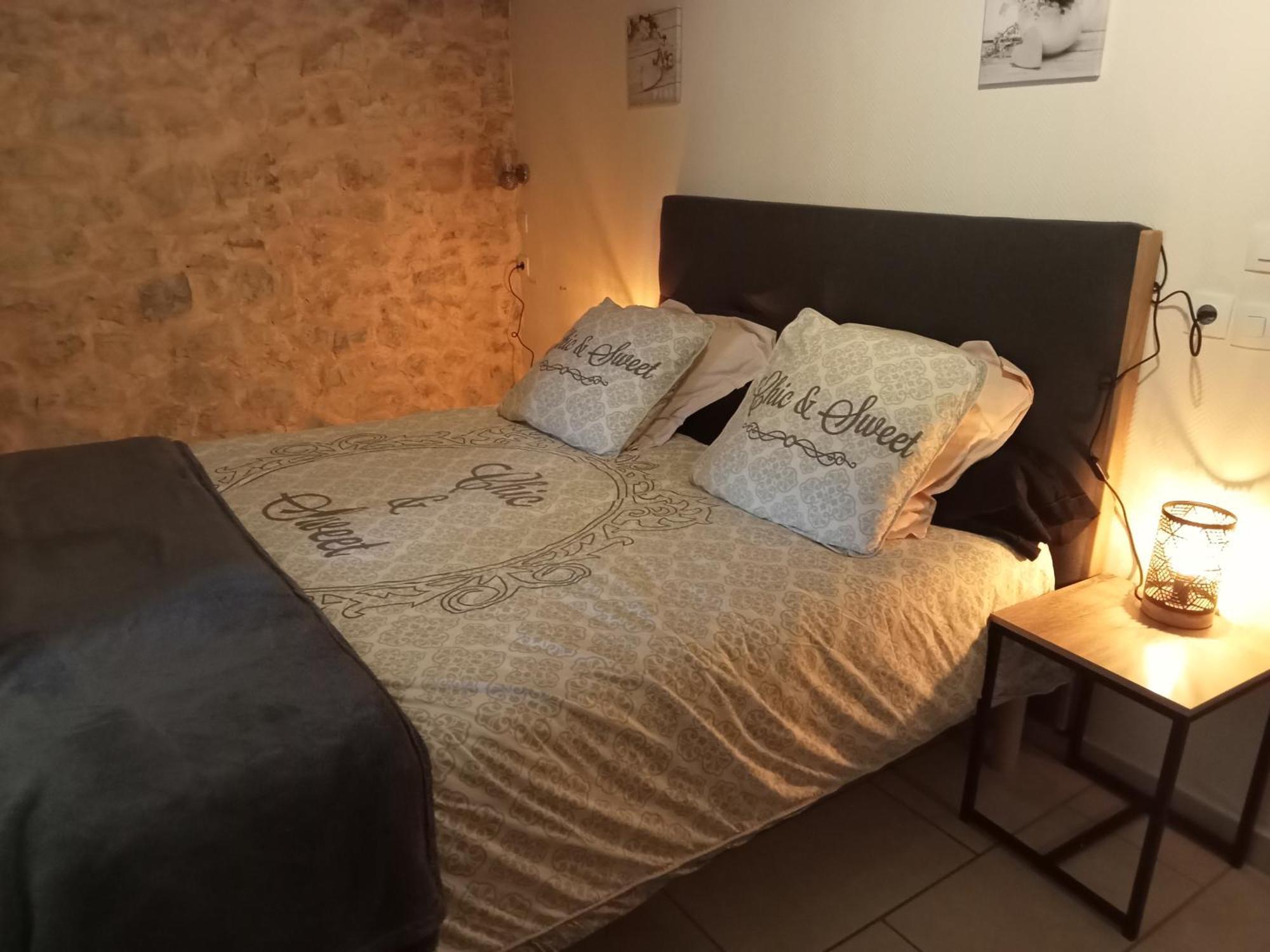 La Dame Blanche Bed & Breakfast Saint-Maurice-dʼIbie Eksteriør bilde