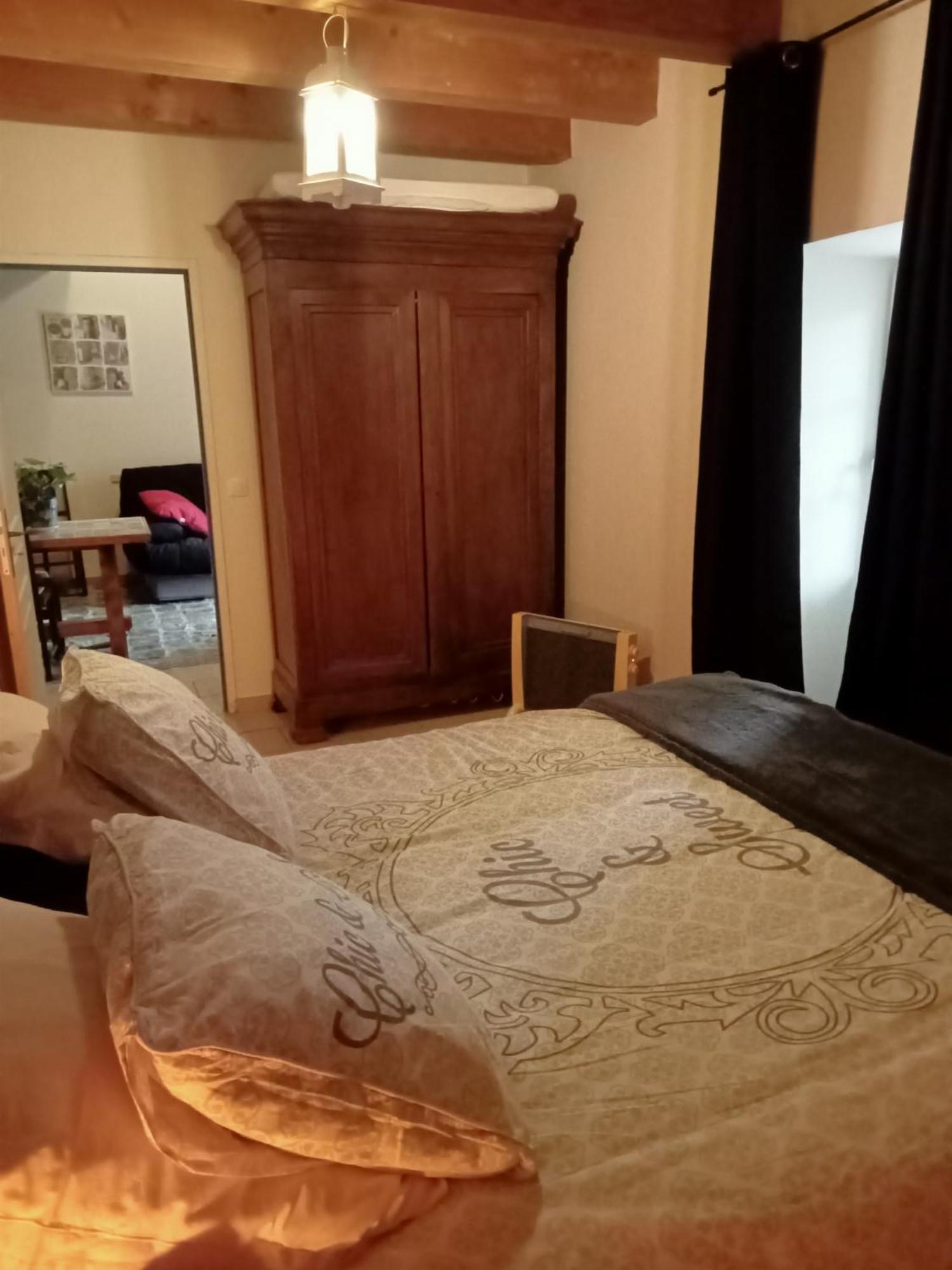 La Dame Blanche Bed & Breakfast Saint-Maurice-dʼIbie Eksteriør bilde